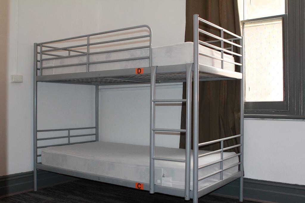Haus Accommodation - Note - Valid Passport Required To Check-In Perth Exterior photo