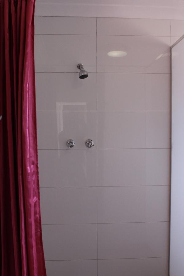 Haus Accommodation - Note - Valid Passport Required To Check-In Perth Exterior photo